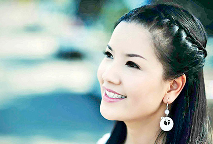 Diễn viên Ngọc Trinh xinh tươi đời thường.