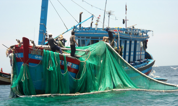 Ngư dân Việt Nam luôn bám ngư trường truyền thống Hoàng Sa. Ảnh: Ngọc Phó.