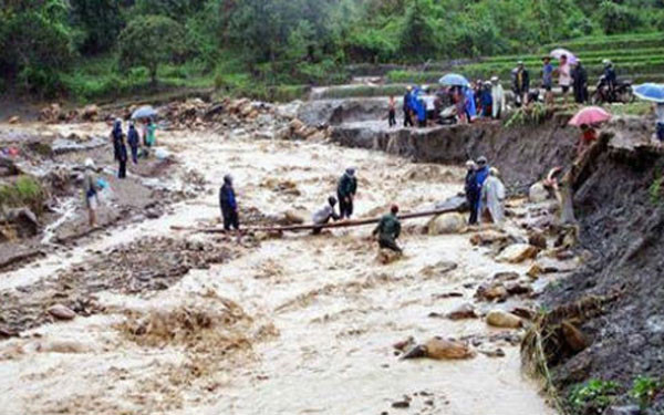 Vì sao Yên Bái, Sơn La bị lũ quét kinh hoàng?