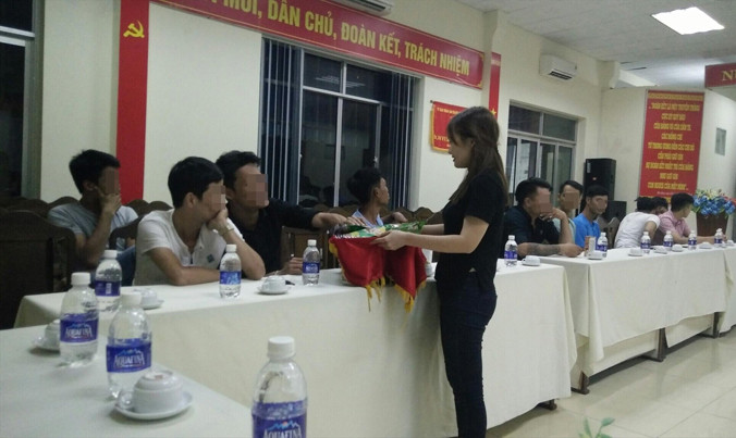 Những buổi sinh hoạt sôi nổi, hòa đồng của CLB Tương Lai giúp những người sau cai trút bỏ mặc cảm, mạnh dạn chia sẻ khó khăn và nguyện vọng trên con đường hoàn lương. Ảnh: T.T.