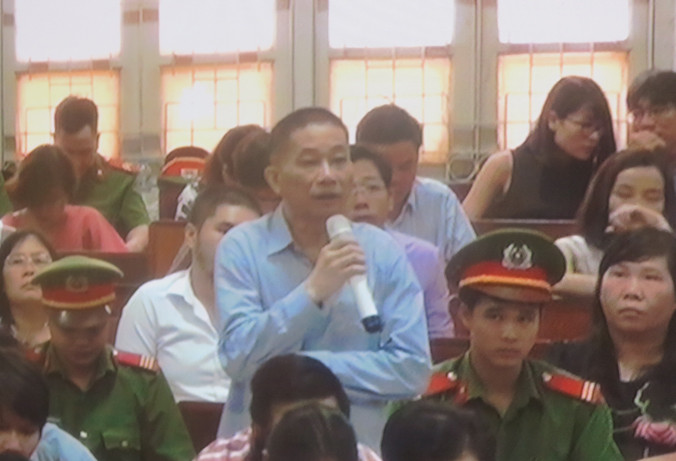 Ninh Văn Quỳnh ra toà với tư cách người có quyền và nghĩa vụ liên quan.