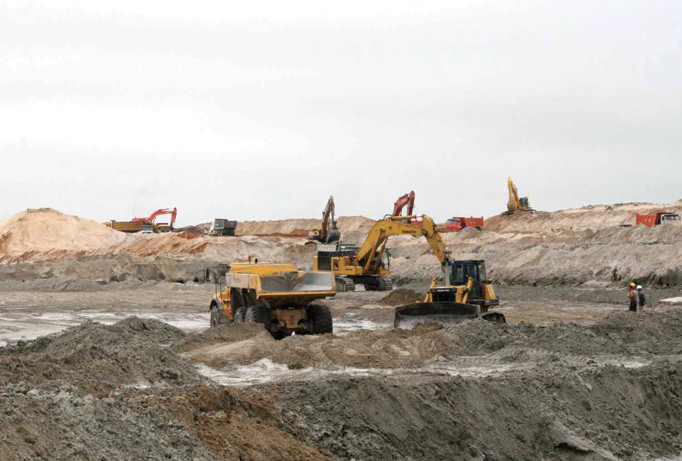 Công trường mỏ sắt Thạch Khê (Hà Tĩnh). Ảnh: Hùng Hải.