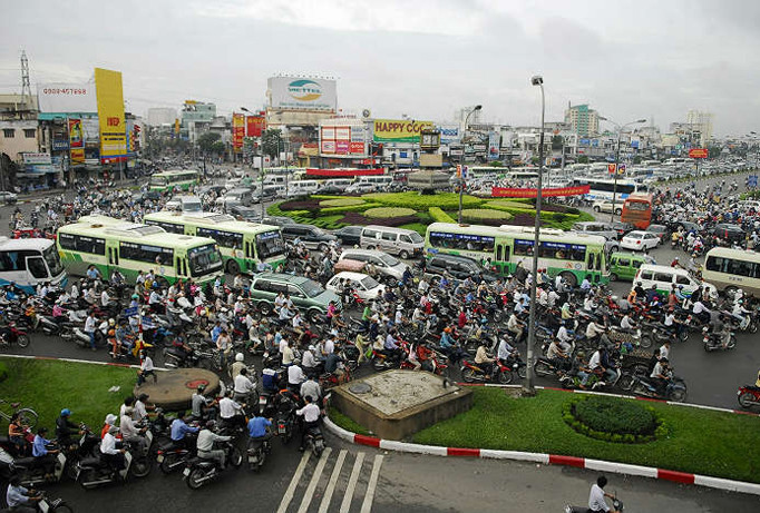 Kẹt xe ngày càng nghiêm trọng tại TPHCM.