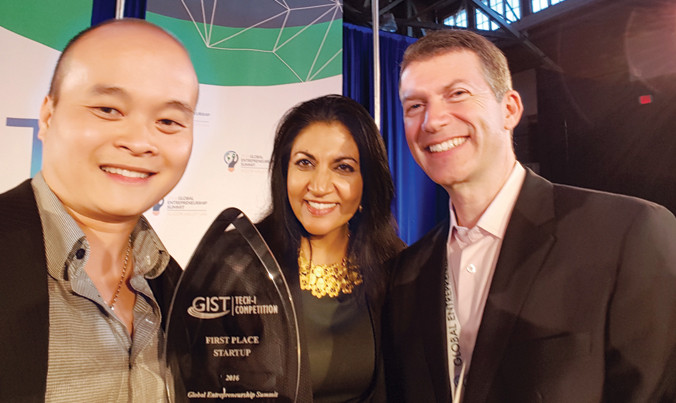 Ðào Xuân Hoàng và các tác giả tranh tài tại cuộc thi Sáng tạo toàn cầu tại thung lũng Silicon, Mỹ.