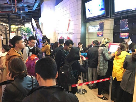 Xếp hàng dài chờ mua vé xem Kong: Đảo đầu lâu