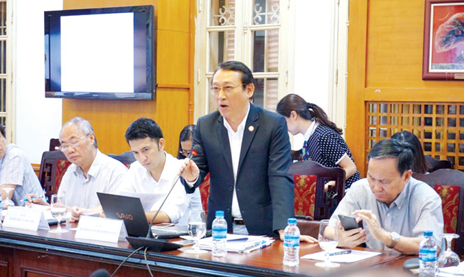 Ông Huỳnh Tấn Vinh tiếp tục giữ lập trường bảo vệ Sơn Trà đến cùng. Ảnh: Nguyên Khánh.