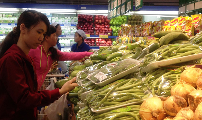 Mua rau có tem truy xuất nguồn gốc nhưng người tiêu dùng bớt mặn mà với việc truy xuất.