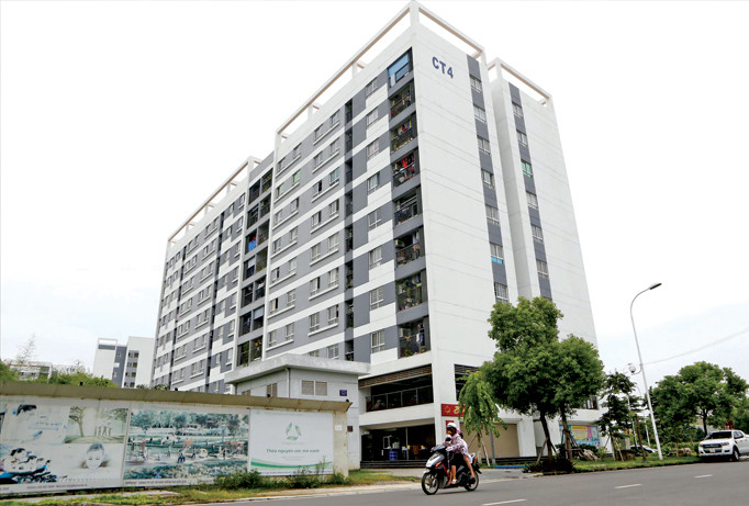 Nhiều dự án nhà ở hình thành trong tương lai không có người mua hay chủ đầu tư đóng phí bảo lãnh ngân hàng. Ảnh: Như Ý.