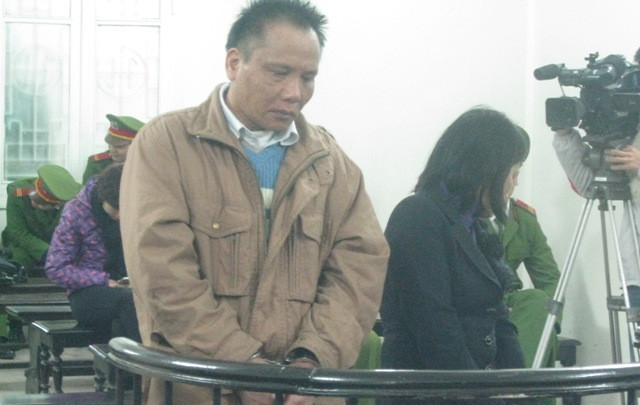 Đôi tình nhân trong phiên xử ngày 19/2