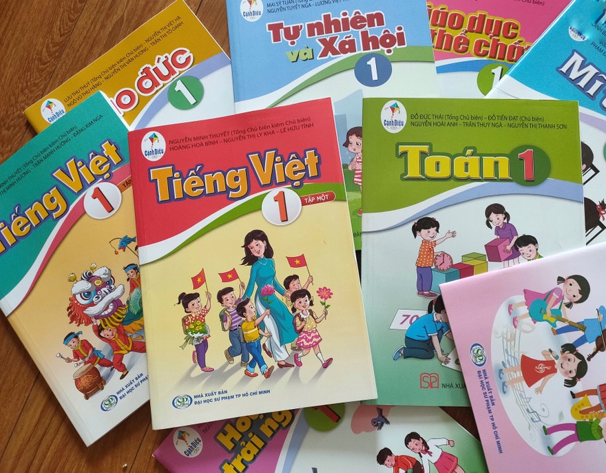 Soạn sách giáo khoa cho trẻ em nhiều sạn, không thể chỉ rút kinh nghiệm. Ảnh: P.V