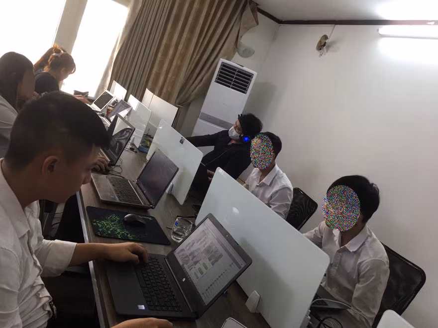 Những môi giới forex của sàn Forex4you tại Khuất Duy Tiến
