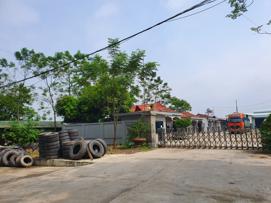 Khu đất ruộng của người dân đã được doanh nghiệp xây dựng công trình