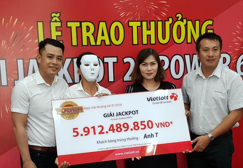  Anh T. Tại lễ nhận giải sáng ngày 24/1 ở Cần Thơ