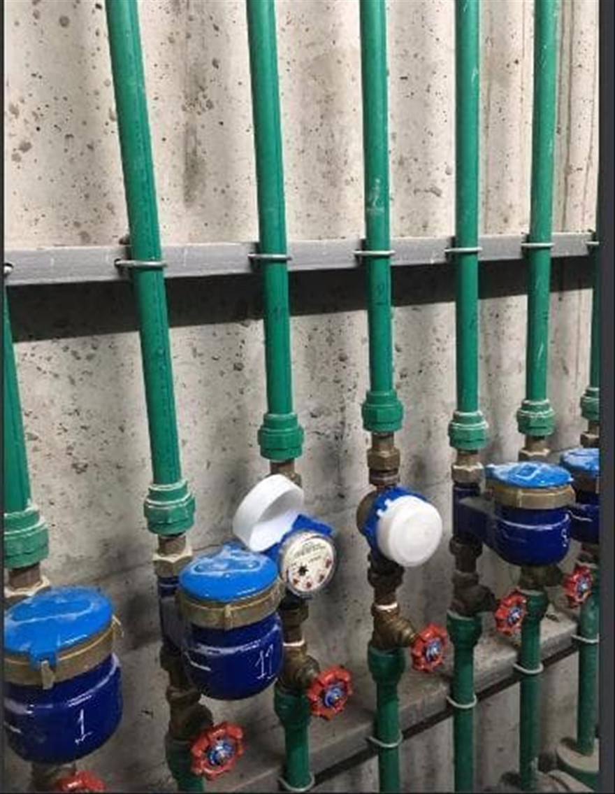 Đồng hồ nước tại chung cư New Horizon 