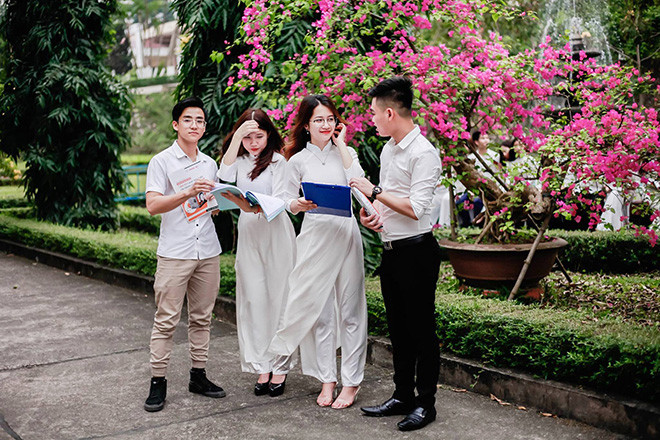 Chọn nghề, chọn trường cần sự cân nhắc kỹ lưỡng của mỗi thí sinh Ảnh: Nghiêm Huê