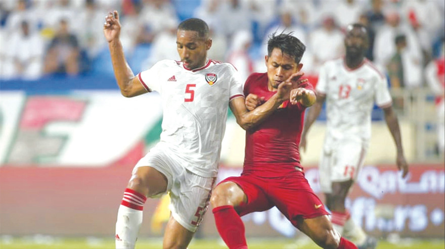 Indonesia (phải) hứng chịu 3 thất bại liên tiếp trước khi gặp đội tuyển Việt Nam ngày 15/10 tới