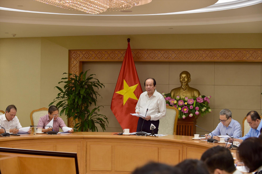 Tổ công tác của Thủ tướng Chính phủ làm việc với các bộ, ngành về cắt giảm điều kiện kinh doanh Ảnh: N.B