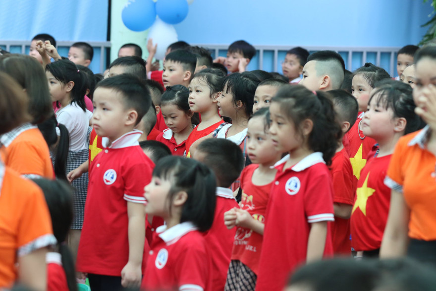 Kiểm tra chiều cao của trẻ thường xuyên để phát hiện bệnh Ảnh: Minh Châu