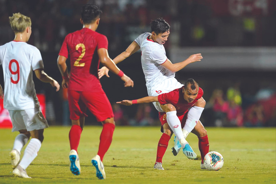 Văn Hậu mới chỉ chơi ở mức tròn vai trong màu áo đội tuyển Việt Nam kể từ khi khoác áo CLB Heereveen nhưng chưa được ra sân phút nào Ảnh: TUẤN MINH