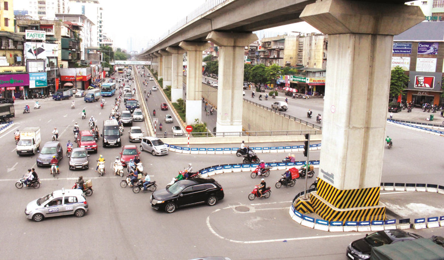 Sau cải tạo, tổ chức lại, nhiều nút giao đã mang điểm nhấn cho giao thông Hà Nội Ảnh: T.Đảng 