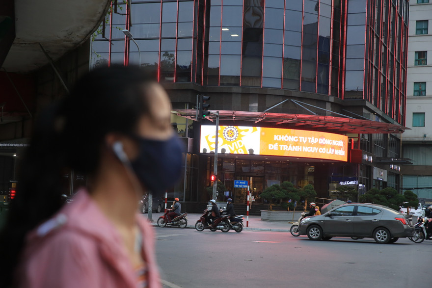 Lần đầu tiên Việt Nam áp dụng thực hiện cách ly xã hội. Ảnh: Hồng Vĩnh