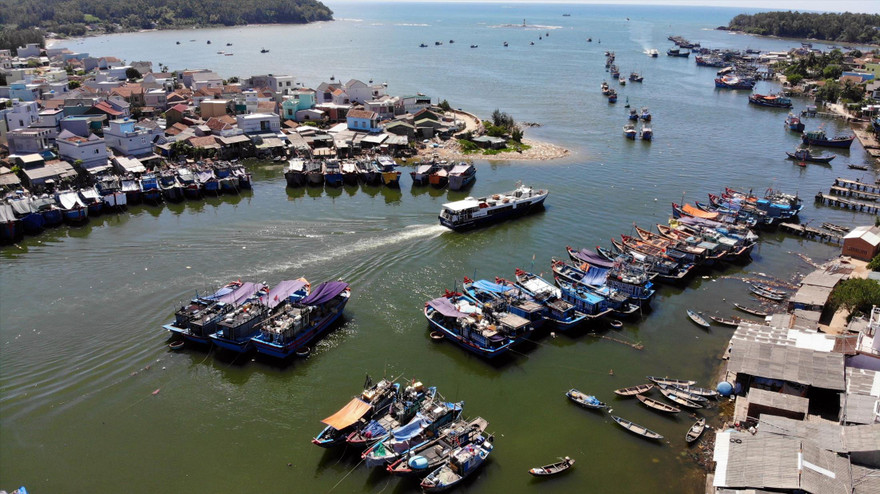 Đây là thời điểm vàng để người Việt du lịch, khám phá vẻ đẹp đất nước. Ảnh: HOÀNG MẠNH THẮNG