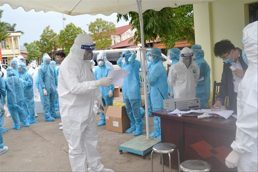 Thứ trưởng Thường trực Bộ Y tế Nguyễn Thanh Long nói: “Chúng ta đang kiểm soát rất tốt tình hình dịch bệnh trong nước nhưng diễn biến dịch bệnh trên thế giới vẫn hết sức phức tạp”