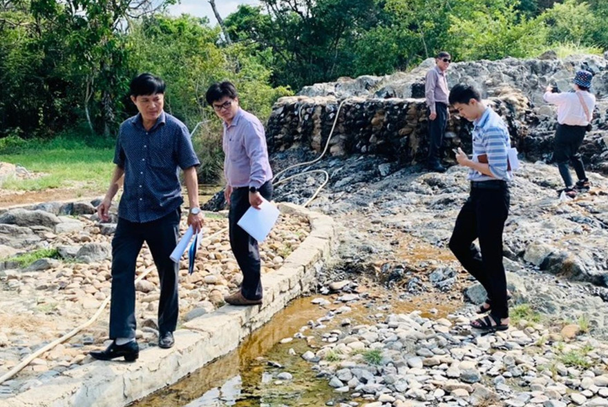 Đoàn đại biểu HĐND Khánh Hoà khảo sát dự án KDL Trường Xuân. Ảnh Khải An