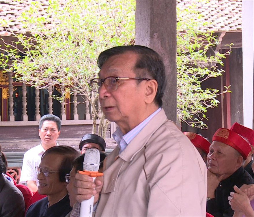 GS Trần Lâm Biền tại một tọa đàm