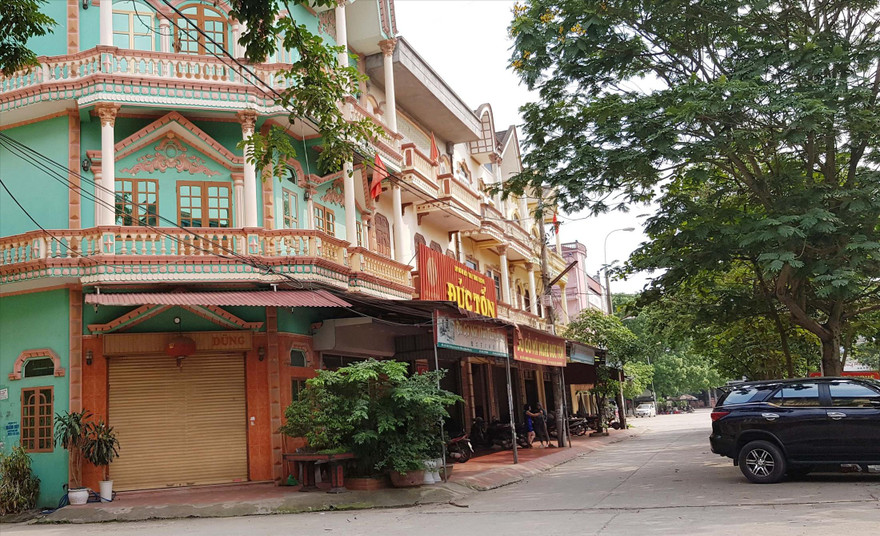 Nhiều ngôi nhà cao tầng tại Cụm CNSXĐGMN Đồng Quang