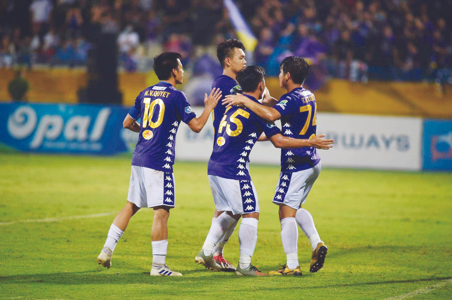 Thắng lợi tại Cúp quốc gia mang lại động lực rất lớn cho các cầu thủ Hà Nội khi trở lại thi đấu tại V-League. Ảnh: NHƯ Ý