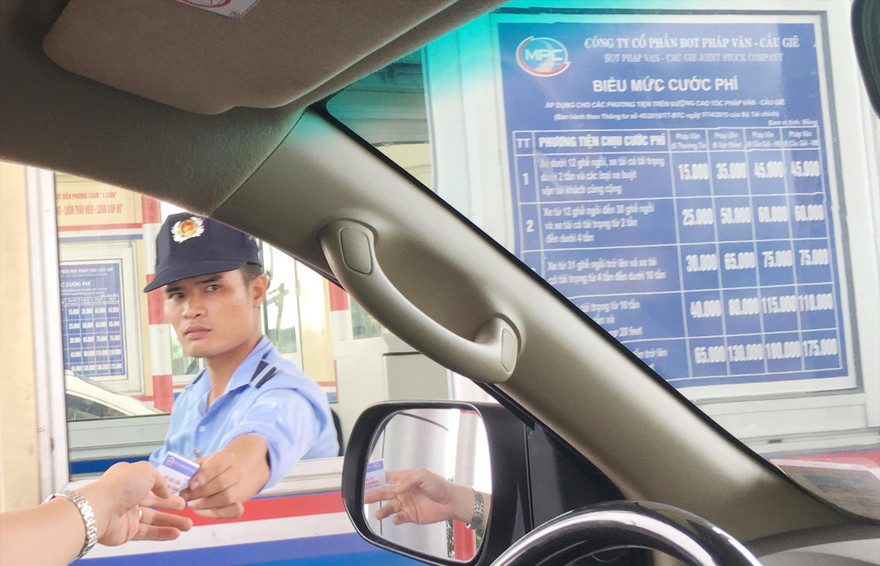 Trạm thu phí BOT Pháp Vân - Cầu Giẽ có số thu 57,9 tỷ đồng trong tháng 5. Ảnh: Anh Trọng