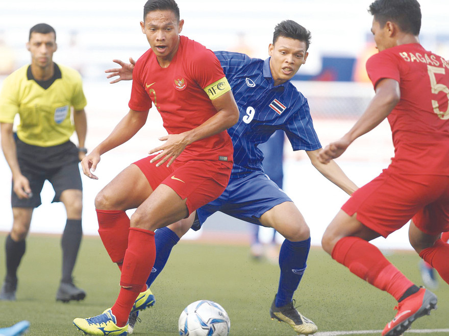 Các cầu thủ U22 Indonesia có khởi đầu thuận lợi khi đánh bại U22 Thái Lan ở trận ra quân 