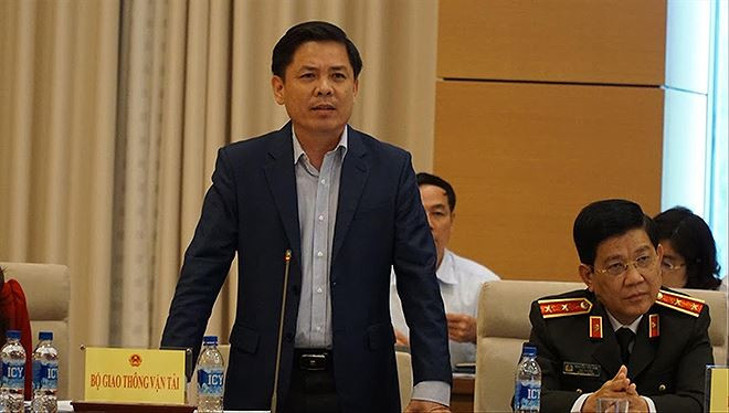 Bộ trưởng GTVT đề xuất mất bằng lái xe phải thi lại 