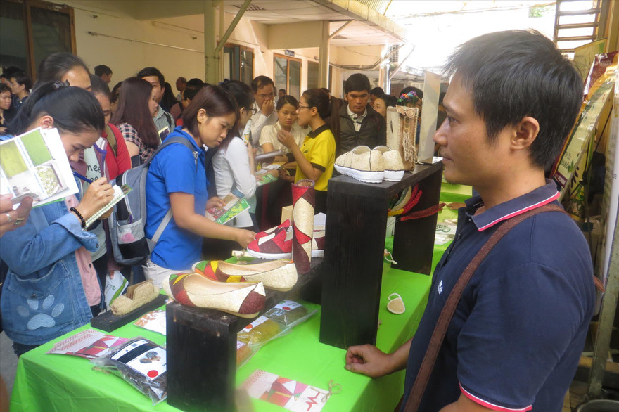 Startup cần một “bà đỡ” nhưng phải biết nắm cơ hội để phát triển. Ảnh: U.P