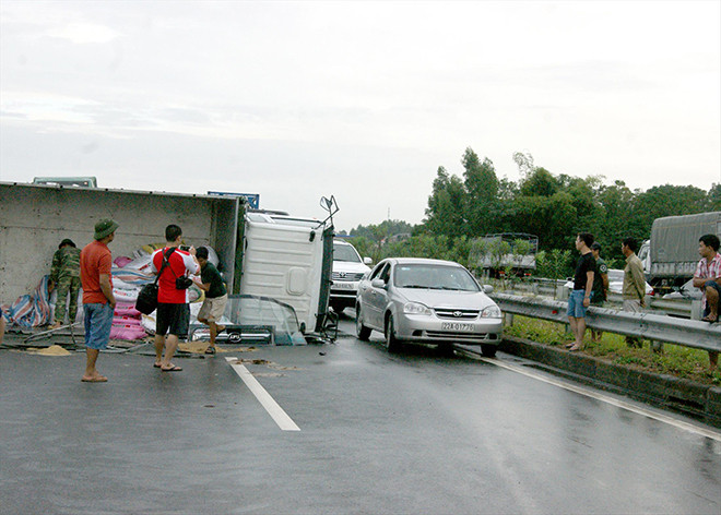 Mỗi dịp Lễ, Tết tai nạn giao thông lại gia tăng. Ảnh minh họa: PT 
