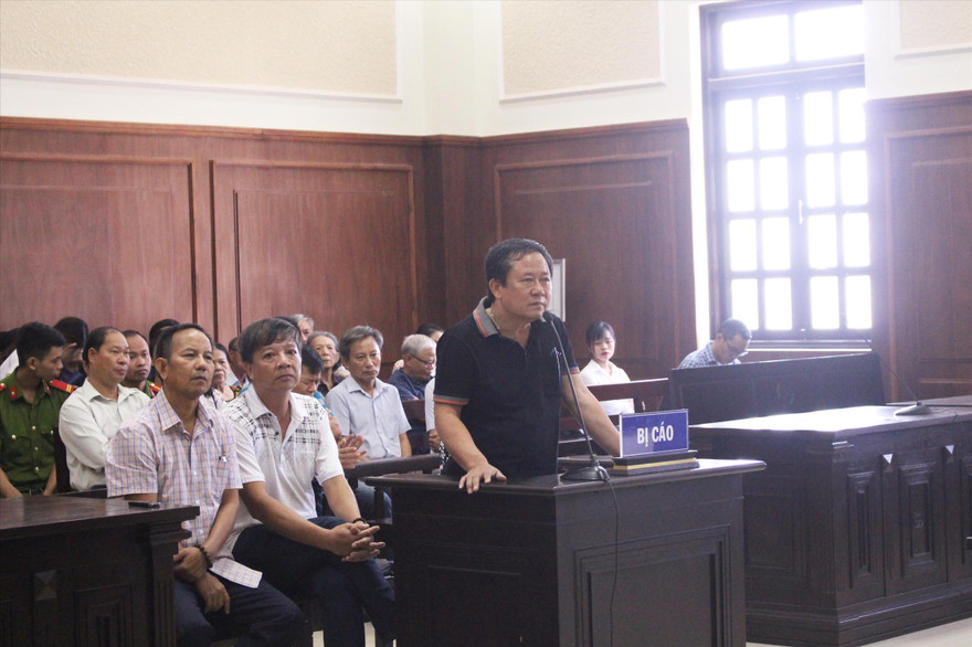 Bị cáo Trương Huy Liệu tiếp tục cho rằng nếu có sai phạm trong việc khai báo hải quan thì cũng chỉ bị xử phạt vi phạm hành chính