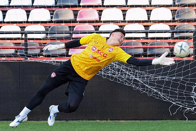 Thủ môn Văn Lâm hòa nhập nhanh chóng tại đội bóng mới