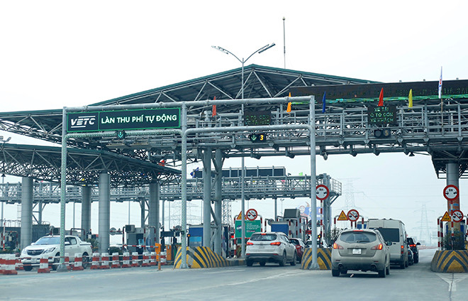 Trạm thu phí tự động Hà Nội - Bắc Giang. ẢNH: NHƯ Ý