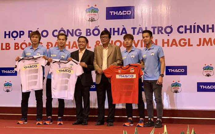 Thổi lửa cho V-League