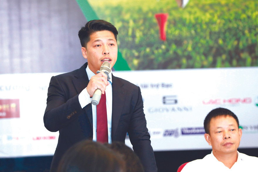Ông Nguyễn Thái Dương phát biểu tại cuộc họp báo giải Tiền Phong Golf Championship 2019. Ảnh: Hồng Vĩnh 