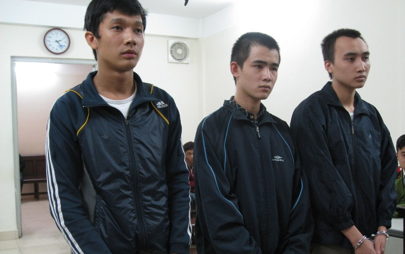 Ba bị cáo trong phiên phúc thẩm 