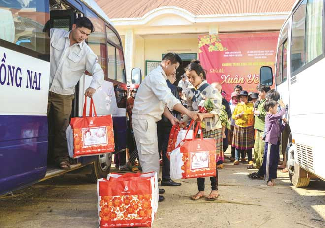 Năm 2020, EVNGENCO1 đã dành gần 12 tỷ đồng để thực hiện các hoạt động an sinh xã hội