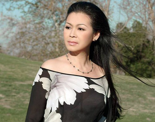 Ca sĩ Khánh Ly: Một năm lặng lờ, bao vui buồn vương vấn ngày cuối năm