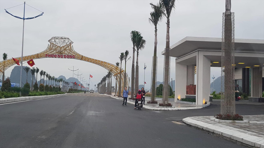 Môi giới bất động sản: Tạo sốt ảo, ép người mua