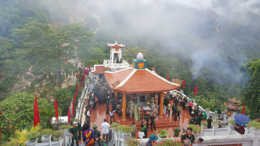 Trên điểm cao 468 sáng 11 tháng 7