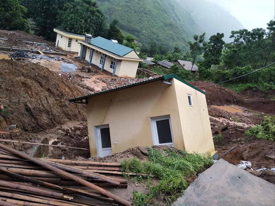 Điểm trường tiểu học tại bản Son, xã Na Mèo (huyện Quan Sơn) đã bị nước cuốn trôi. Ảnh: Hoàng Lam