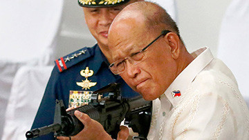 Bộ trưởng Delfin Lorenzana. Ảnh: AP