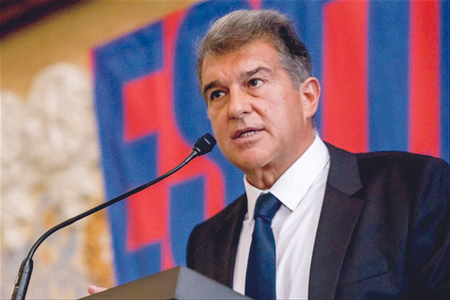 Tân chủ tịch Barcelona Joan Laporta