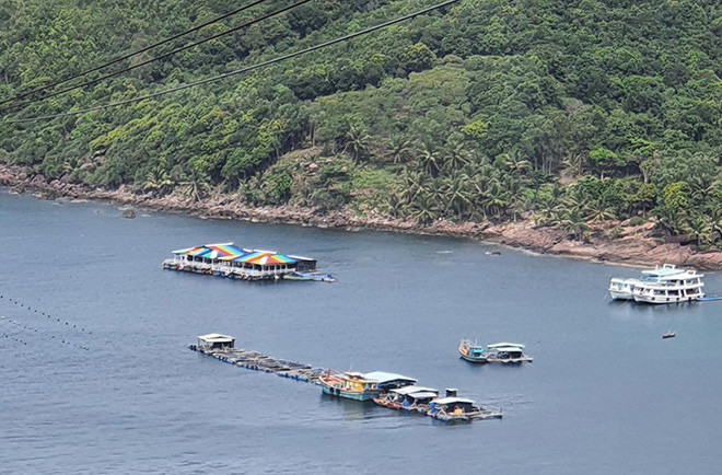 Biển vùng nam đảo Phú Quốc